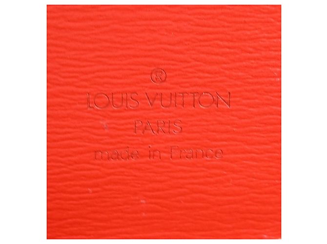 Louis Vuitton Cluny Epi Leather medium Rosso - vista 4