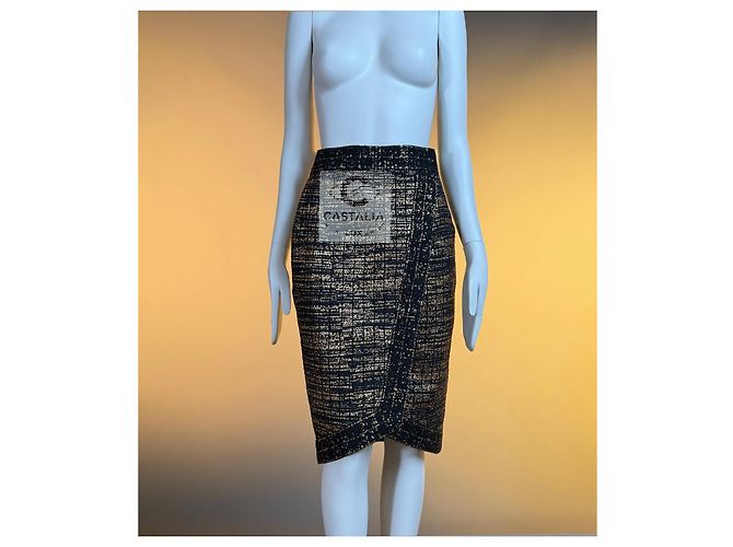 Chanel Completo Tailleur Tweed Nero e Oro Egypt Métiers d’Art - vista 5