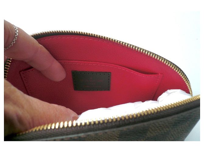 Louis Vuitton Pochette Cosmétique Damier Ébène N47516 Marrone - vista 6