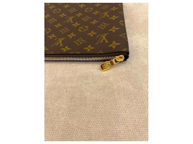 Louis Vuitton Monogram Canvas Clutch Marrone Monogramma - vista 2