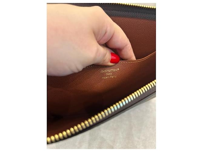 Louis Vuitton Monogram Canvas Clutch Marrone Monogramma - vista 6