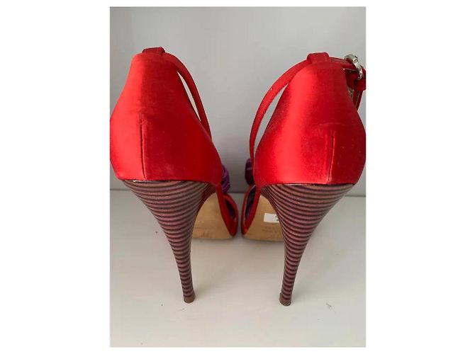 Sandali Giuseppe Zanotti in raso rosso con dettaglio floreale Porpora - vista 4