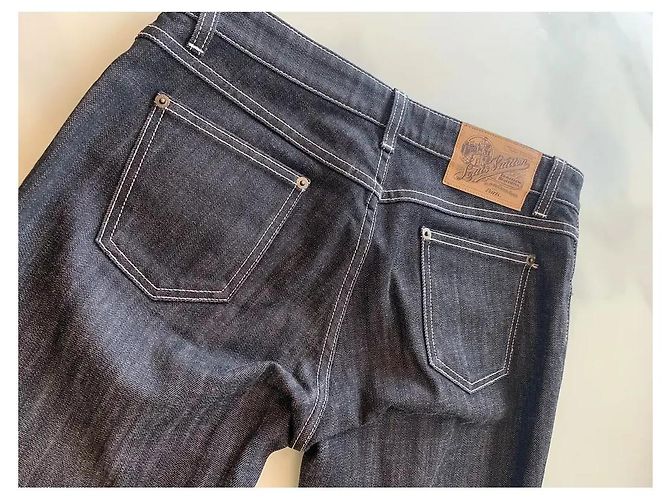 Vaqueros Louis Vuitton en denim negro - vista 4