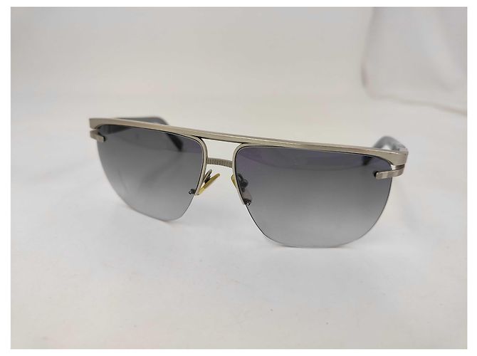 Louis Vuitton LV Sunglasses Metal Square Metal XL Marrone - vista 2
