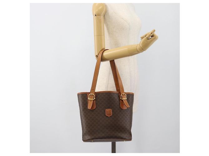 Céline Borsa a Mano CELINE Macadam Canvas PVC Pelle Marrone Oro Auth 187377 D'oro - vista 22