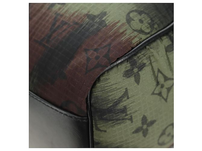 LOUIS VUITTON Monogram Camouflage Keepall Bandouliere 50 M56416 LV Auth 185301SM Cachi - vista 19
