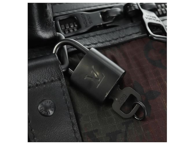LOUIS VUITTON Monogram Camouflage Keepall Bandouliere 50 M56416 LV Auth 185301SM Cachi - vista 23