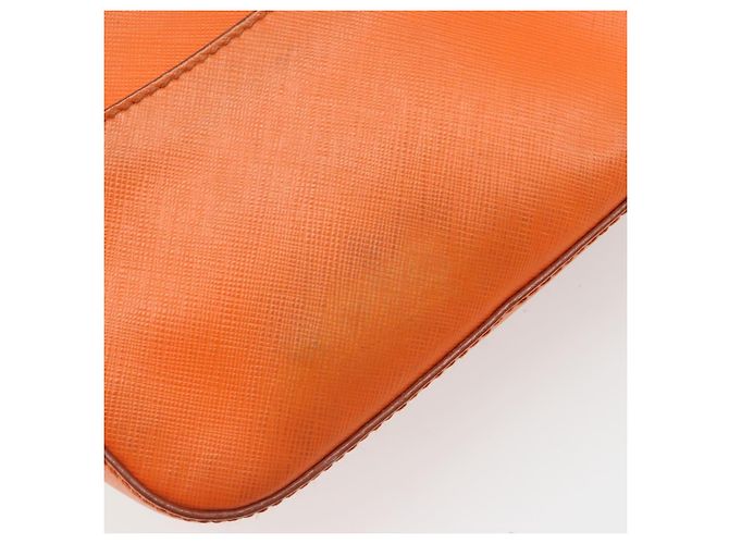 Borsa a tracolla Salvatore Ferragamo Gancini in catena di pelle arancione e oro Auth 185560 - vista 8