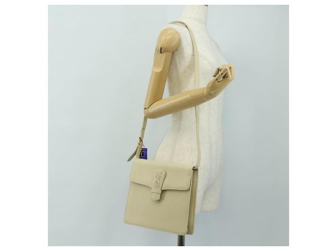 Bolsa de Ombro SAINT LAURENT YSL em Couro Marfim Ouro Auth am11905V Dourado Cru - vista 28
