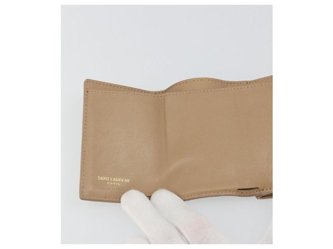 Portafoglio SAINT LAURENT Cassandra in pelle Beige Oro Auth 186279A D'oro - vista 20