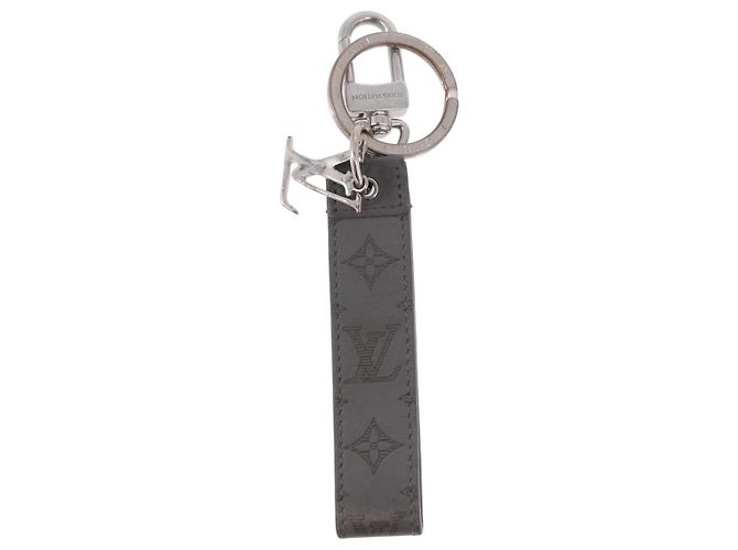 Charm per borsa LOUIS VUITTON in pelle grigio argento M00893 LV Auth 186716 Marrone - vista 2