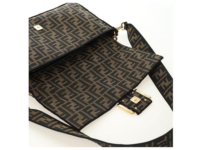 FENDI Zucca Canvas Mamma Baguette Shoulder Bag 2way Black Brown Auth 185598SM Marrone Nero - vista 28
