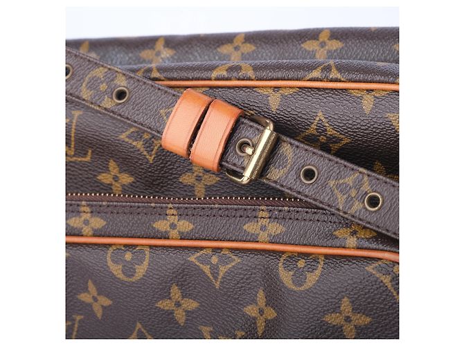 Borsa Nile GM in tela Monogram Louis Vuitton Marrone - vista 7