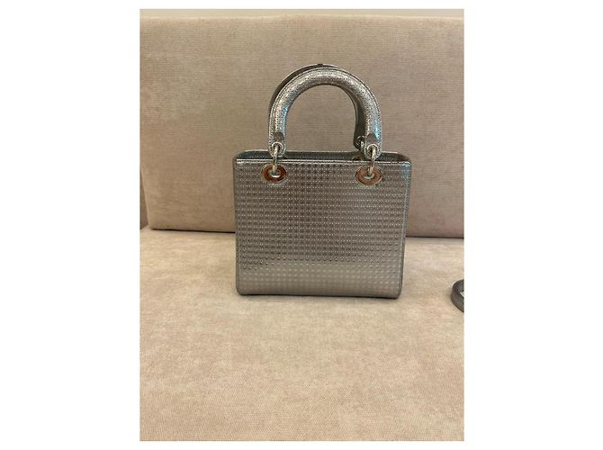 Borsa Lady Dior Mini in pelle argentata Argento - vista 2