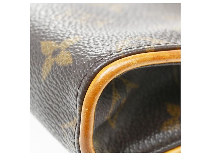 Louis Vuitton Florentine Waist Monogram Canvas medium Marrone - vista 6