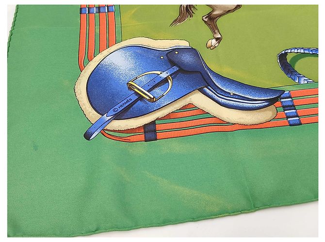 Hermès Hermes Carré 90 Seta multicolore 90 x 90 Verde - vista 3