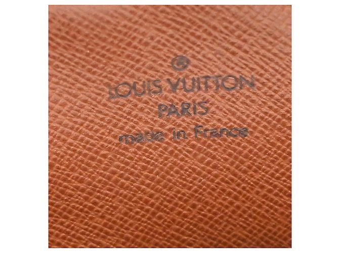 Louis Vuitton Amazone Monogram Canvas PM Marrone - vista 4