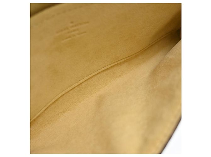 Louis Vuitton Twin Monogram Canvas GM Marrone - vista 3