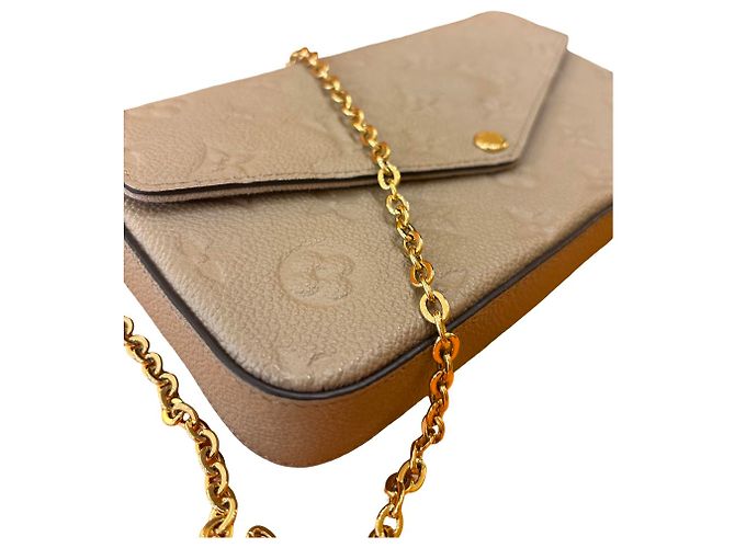 Pochette Félicie Louis Vuitton Felicie Chain Wallet Metallic Monogram Vernis Beige - vista 4