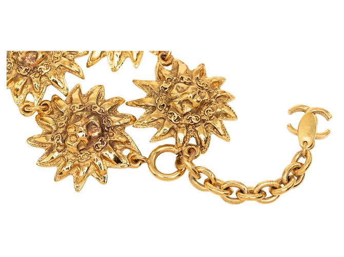 Bracciale Charm Chanel Vintage Motif Lion D'oro - vista 4