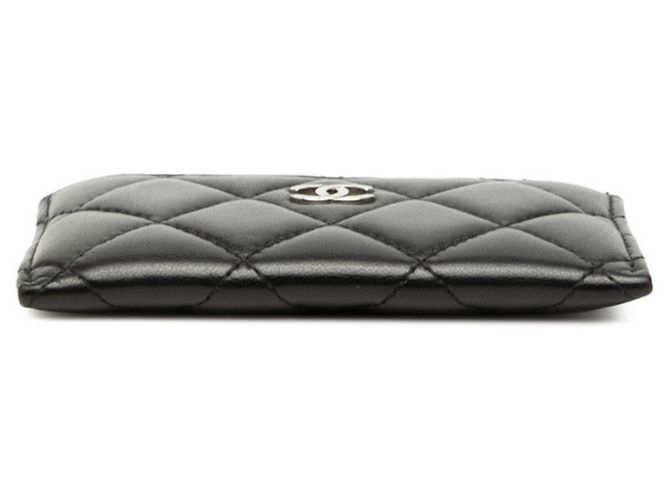 Tarjetero de piel de cordero negro Chanel - vista 3