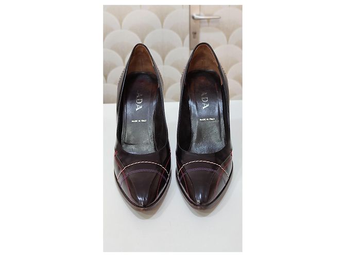 Prada Décolleté in pelle punta affusolata Nero - vista 3