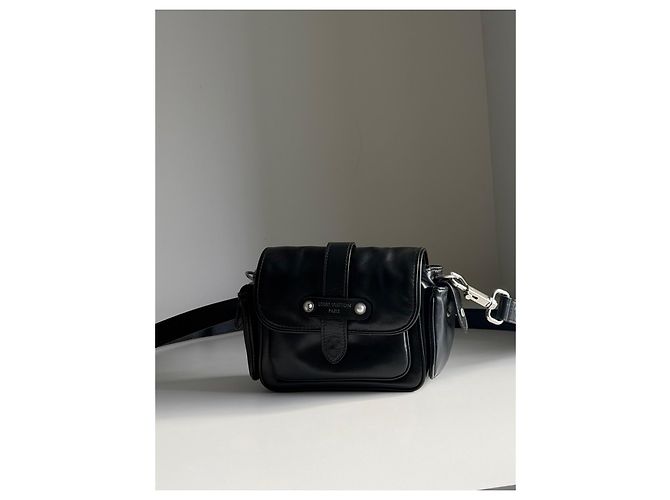 Louis Vuitton Borsa a Tracolla in Pelle Nera Nero - vista 4