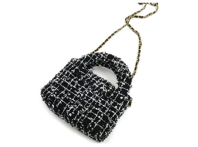 Timeless Mini borsa a tracolla con catena in tessuto CHANEL Nero - vista 2