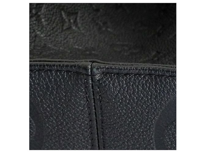 Borsa Tote Louis Vuitton Monogram Empreinte OnTheGo MM Nero - vista 7