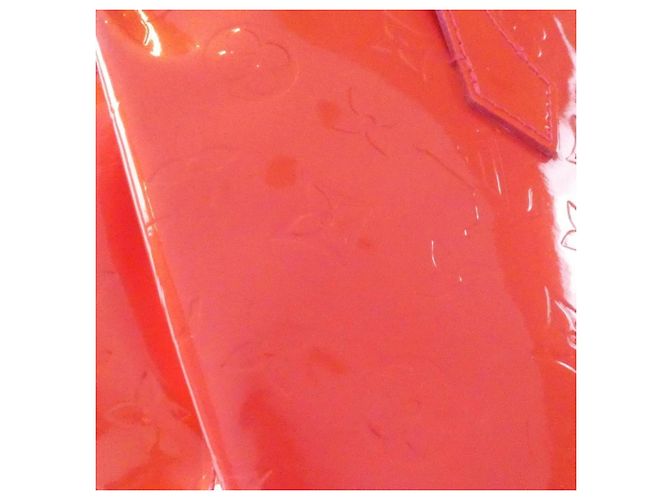 Louis Vuitton Vernis Wilshire PM Handbag Pink - view 6
