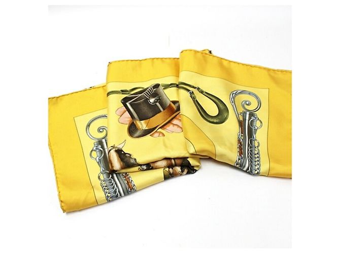 Sciarpa in seta Hermès - Carré 90 ATTELAGE EN ARBALETE Multicolore Giallo - vista 10