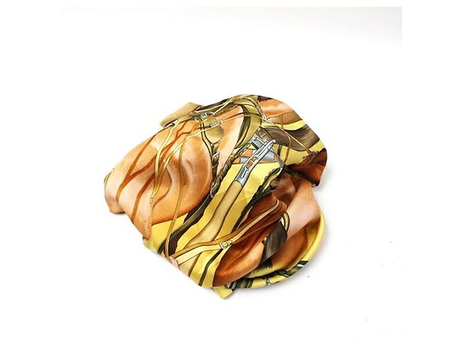 Sciarpa in seta Hermès - Carré 90 ATTELAGE EN ARBALETE Multicolore Giallo - vista 9