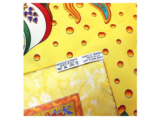 Hermès Sciarpa in seta Hermes Carré 90 CARPE DIEM Multicolore Giallo - vista 6
