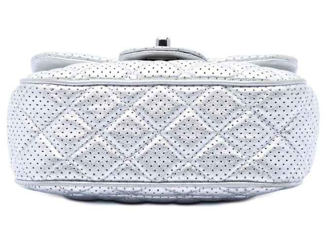Chanel Mini Square Classic in Lambskin Perforato Single Flap Argento - vista 3