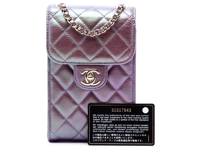 Chanel Purple CC gestepptes irisierendes Lammleder Handyhalter mit Kette Lila - Ansicht 7
