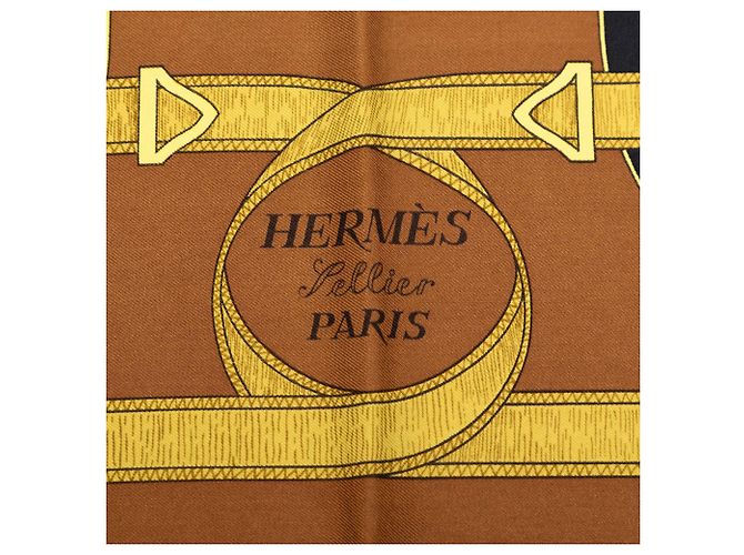 Pañuelo de seda Hermès Brown Eperon D Or 90 Castaño - vista 3
