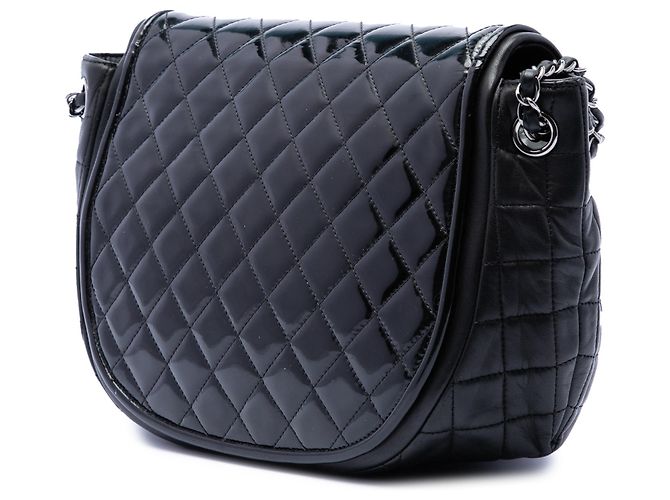 Chanel Black Quilted Patent and Lambskin Twist Crescent Flap Nero - vista 2