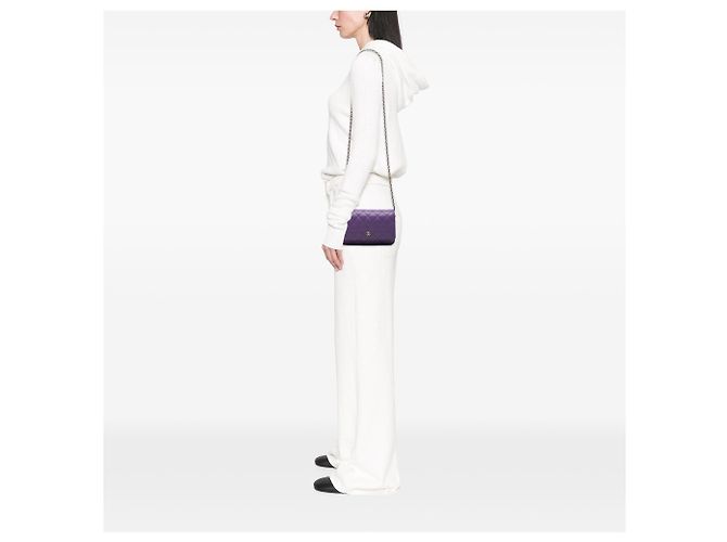 Wallet On Chain Cartera con cadena Chanel Purple CC en Caviar acolchado Púrpura - vista 7