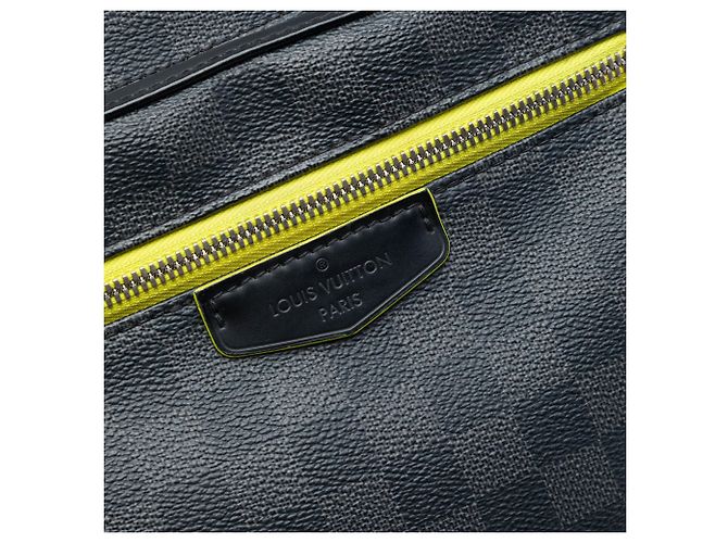 Louis Vuitton Josh in Damier Graphite nero - vista 5