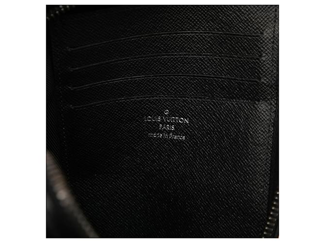 Clutch Box Monogram Eclipse nera Louis Vuitton Nero - vista 5