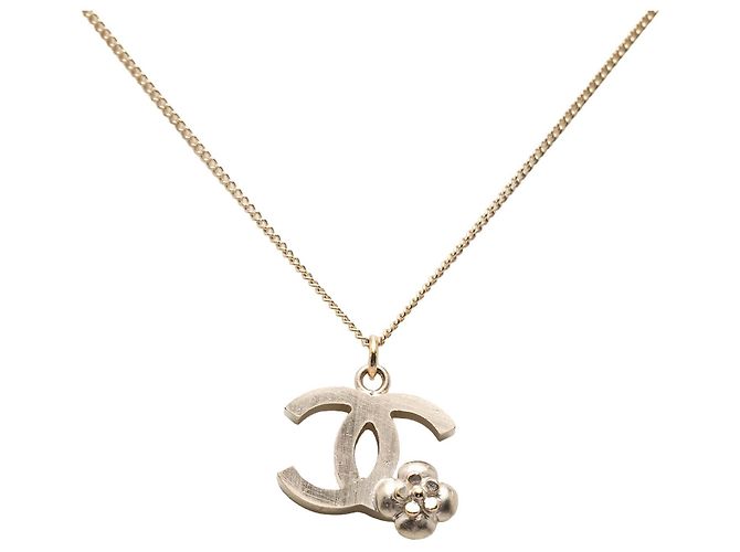 Collana con pendente Camelia placcato oro Gold CC Chanel D'oro - vista 2