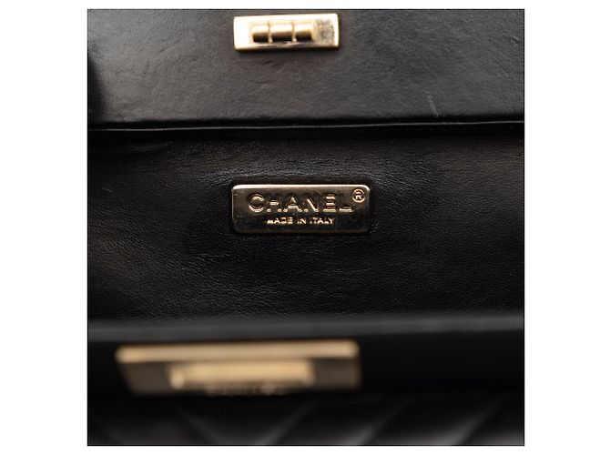 Chanel Black Chevron Lambskin Reissue 2.55 Frame Crossbody Nero - vista 5