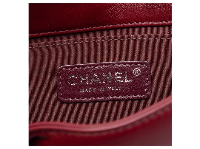 Chanel Boy Brick Horizontal Flap in agnello rosso e acrilico Bordò - vista 5