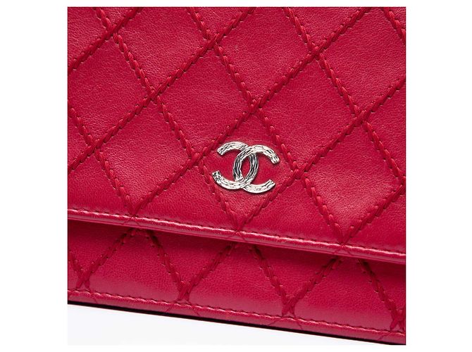 Wallet On Chain Portafoglio con catena in agnello Wild Stitch rosso con CC Chanel - vista 5