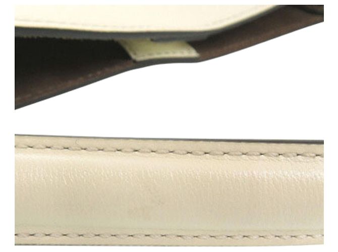 Borsa a secchiello Valentino in pelle bianca con Rockstud - vista 13
