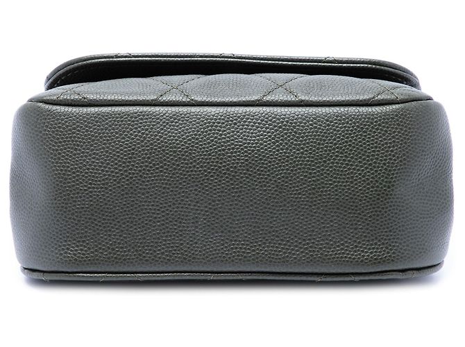 Clutch Chanel Green Small CC Quilted Caviar Bar Flap con catena Verde Verde oliva - vista 3