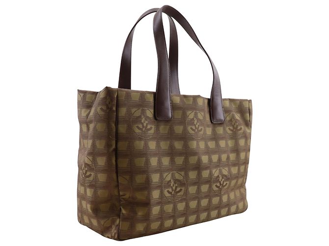 Tote in nylon Chanel Brown New Travel Line Marrone Cachi - vista 2