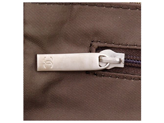 Tote in nylon Chanel Brown New Travel Line Marrone Cachi - vista 8