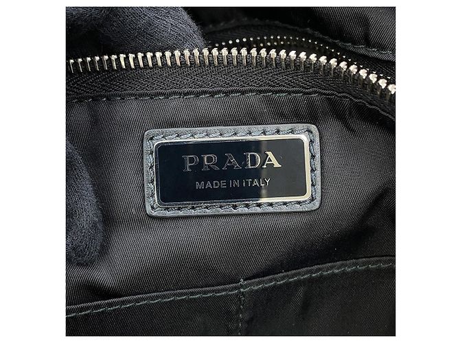 Tote acolchoado estampado em Re Nylon cinza Prada Marrom - vista 5