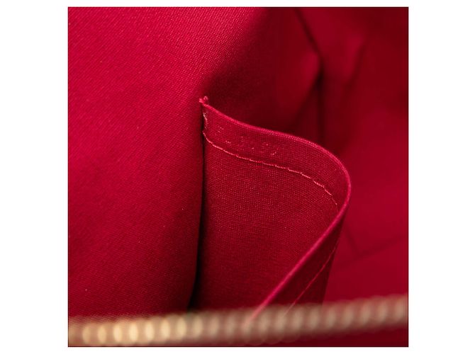 Louis Vuitton Red Monogram Vernis Bellevue GM Rosso - vista 6